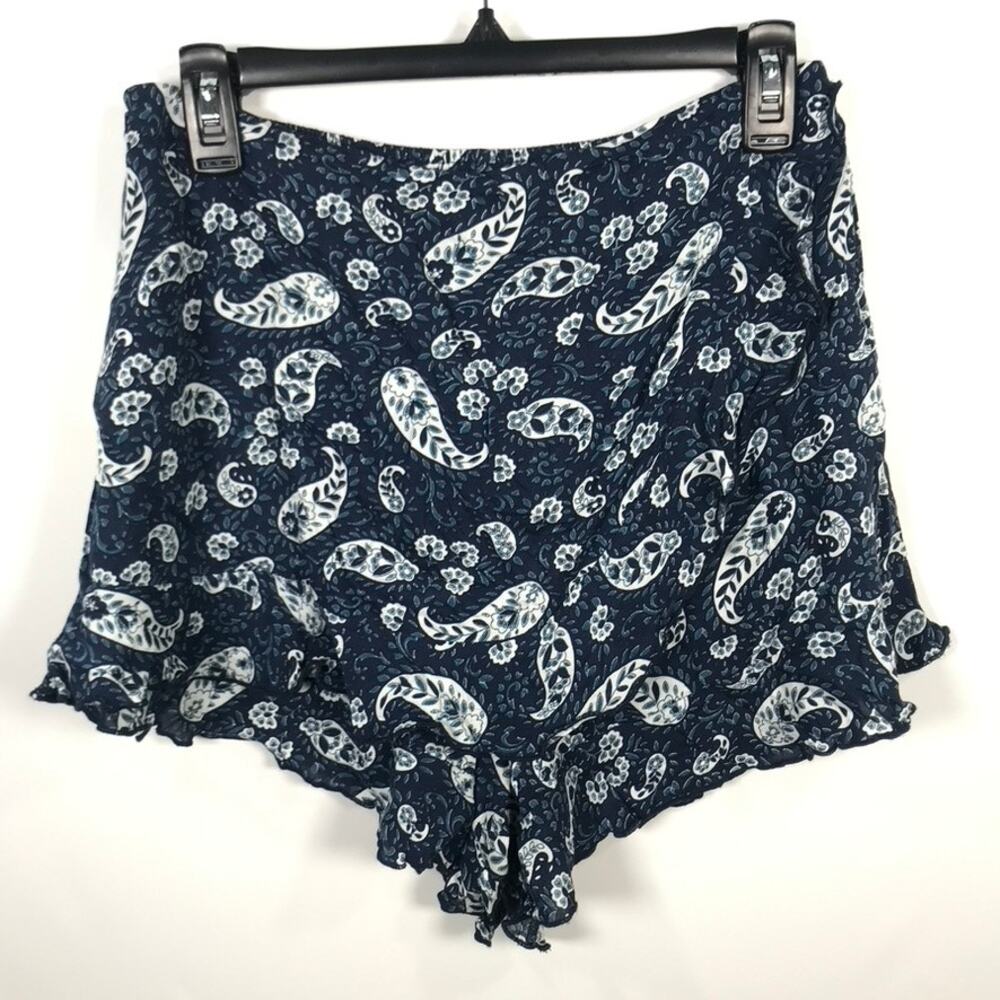 Patrons of Peace Shorts Medium Blue Paisley Ruffle Wrap Pockets Kawaii Coconut
